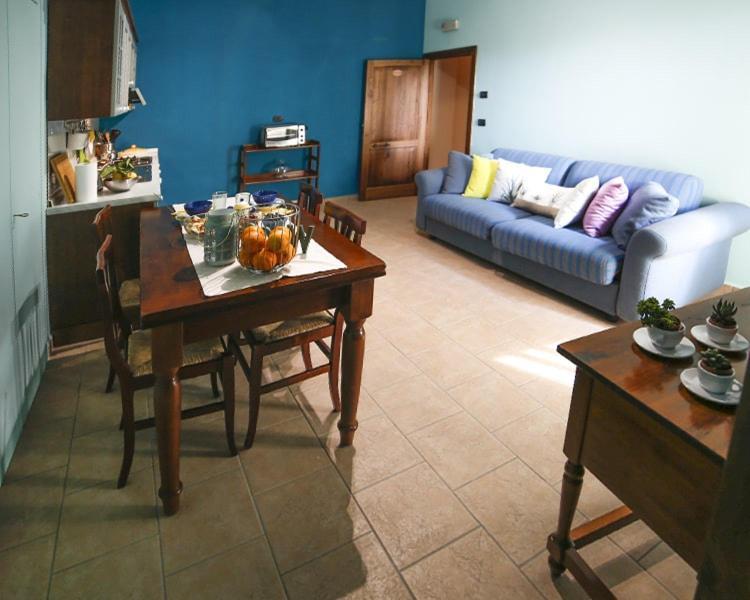 Palazzo Le Muse Apartments Беванья Экстерьер фото